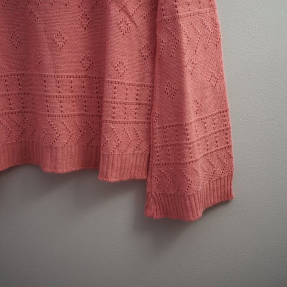 🌹 2/$20, 3/$28 Vintage bell sleeve pink knit sweater - Picture 5 of 11